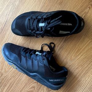 Merrell women's trail glove hiking shoes 8.5 M black